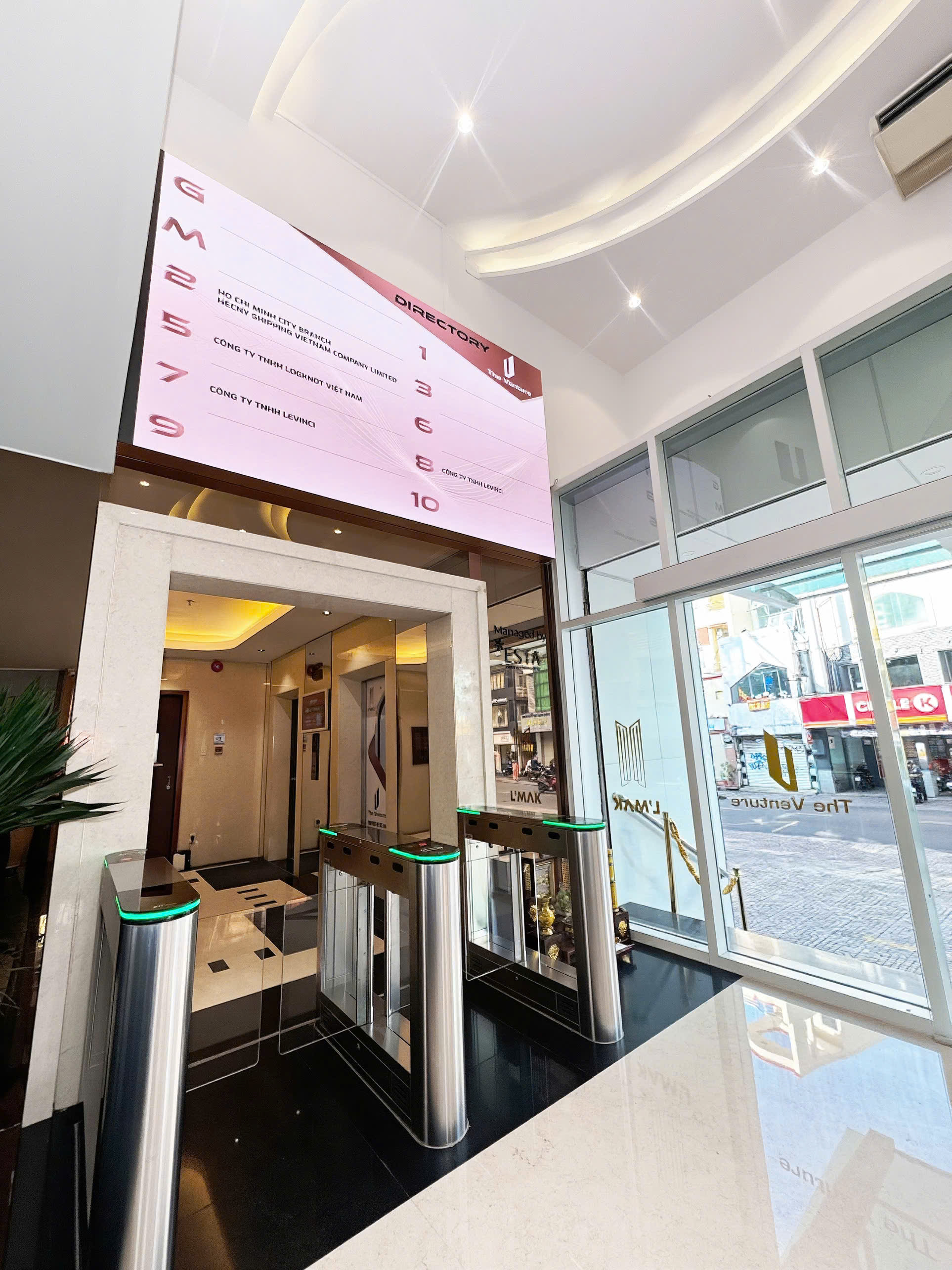 Lite The Venture - Ảnh 1