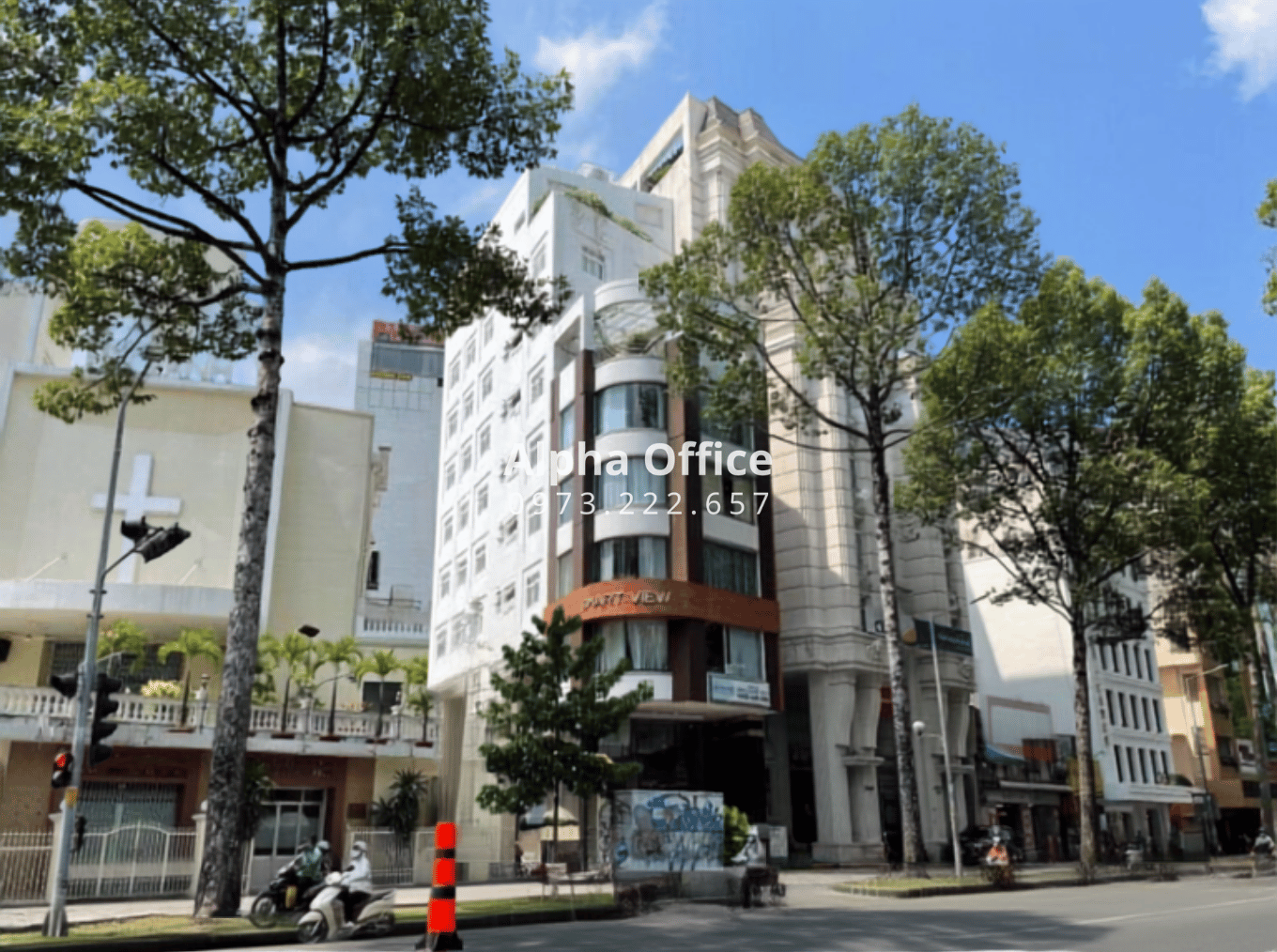 Smart View Office Building